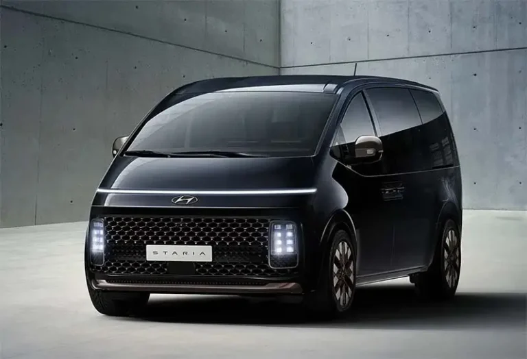 Black Hyundai Staria 2022 luxury MPV with LED headlights and modern design, premium family vehicle from KK car rental
